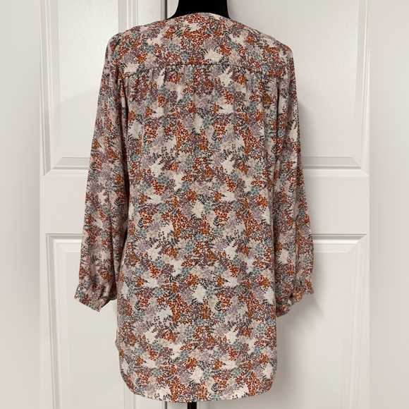 Loft Outlet Floral Keyhole Top Blouse - Picture 3 of 6